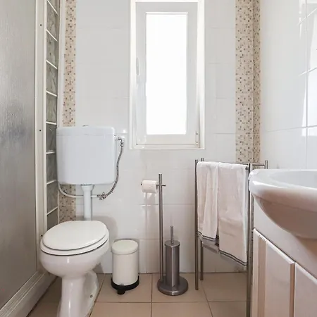 Casa Bacalhau - - Jacuzzi - By Bedzy