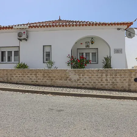 Casa Bacalhau - - Jacuzzi - By Bedzy 빌라