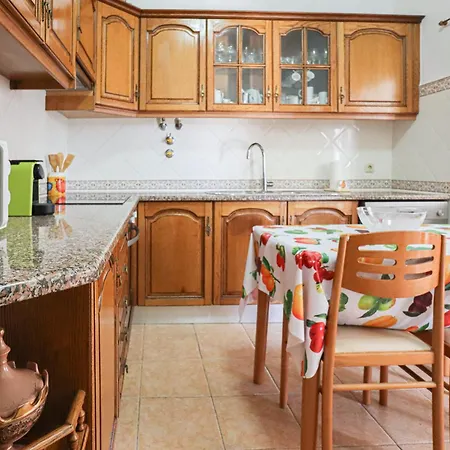 Casa Bacalhau - - Jacuzzi - By Bedzy Tunes