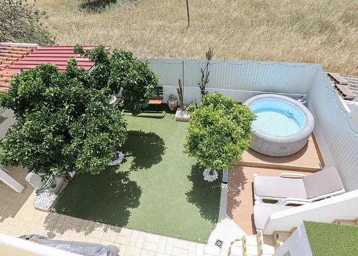 Casa Bacalhau - - Jacuzzi - By Bedzy Willa Tunes