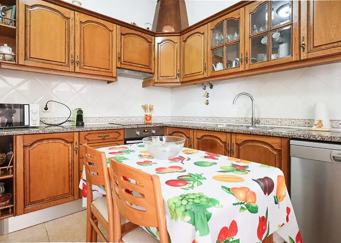 Casa Bacalhau - - Jacuzzi - By Bedzy Willa